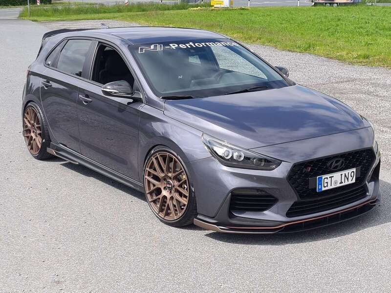 Grau Gebraucht 2019 Hyundai i30 N Performance Limousine | 29.000 € - Bild 1/4