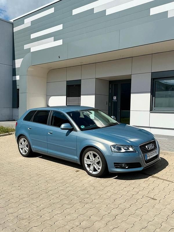 Blau Gebraucht 2010 Audi A3 Kleinwagen | 7.300 € (Etwas zu teuer) - Bild 1/4