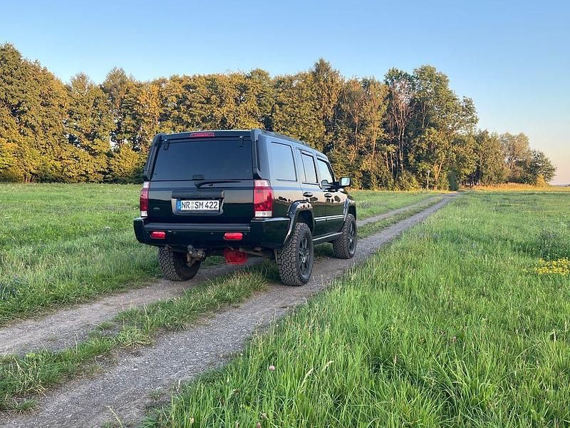 Gebraucht Jeep Commander Overland 218 PS (160 kW) 2007 Schwarz SUV