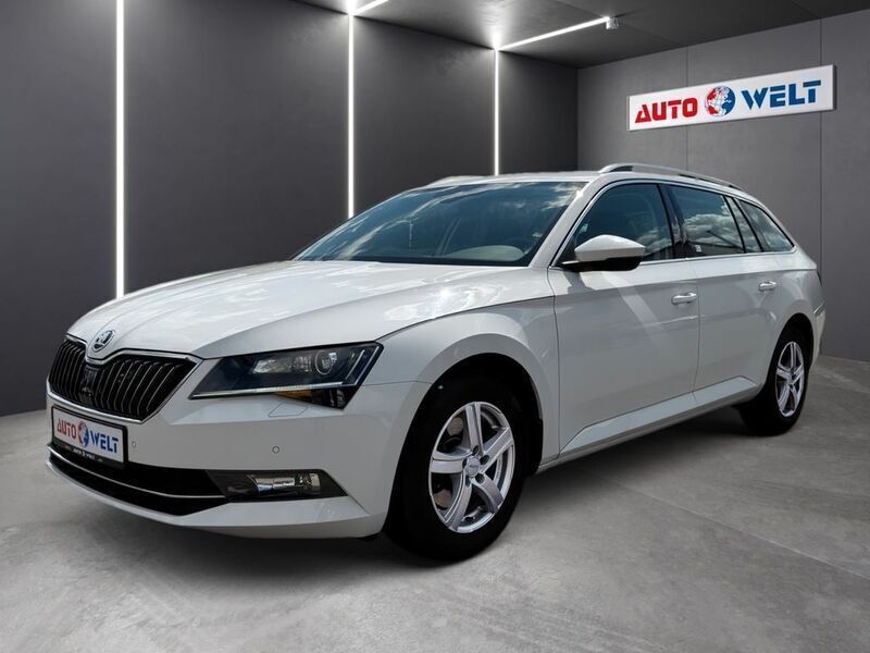 Weiß Gebraucht 2017 Skoda Superb Style Kombi | 15.990 € (Guter Preis) - Bild 1/4
