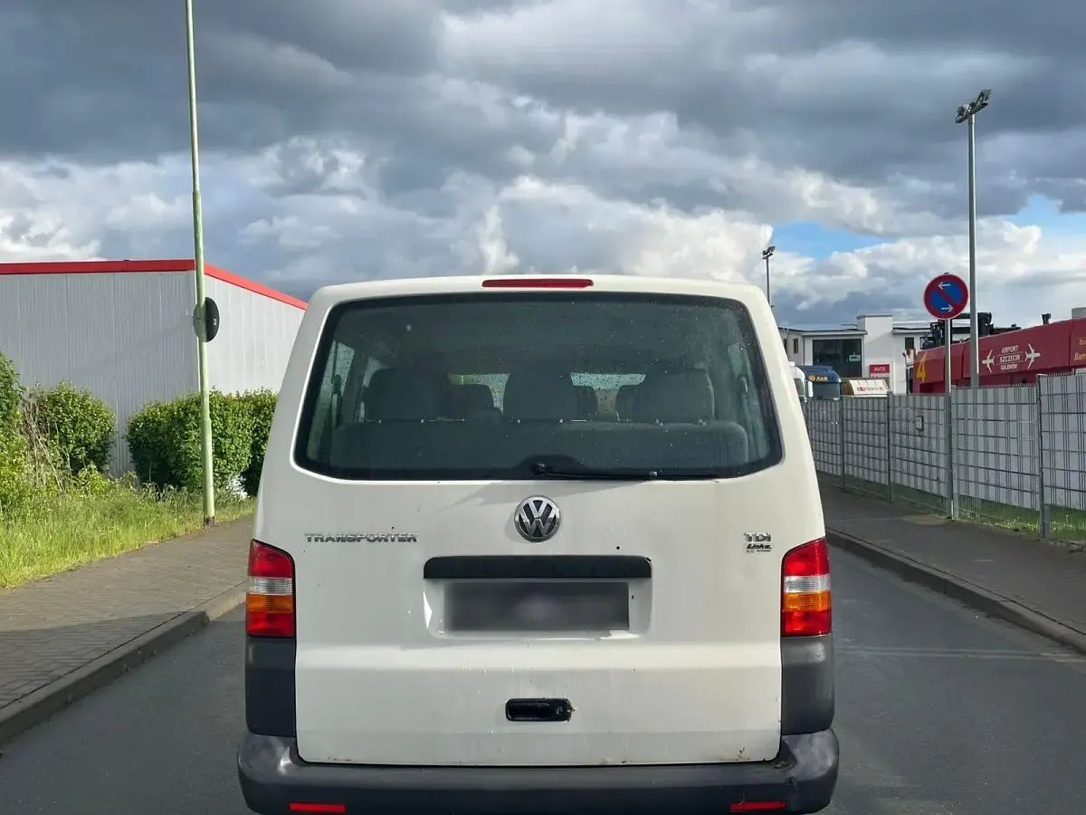 Second-hand VW Transporter 102 CP (75 kW) 2009 Alb Van