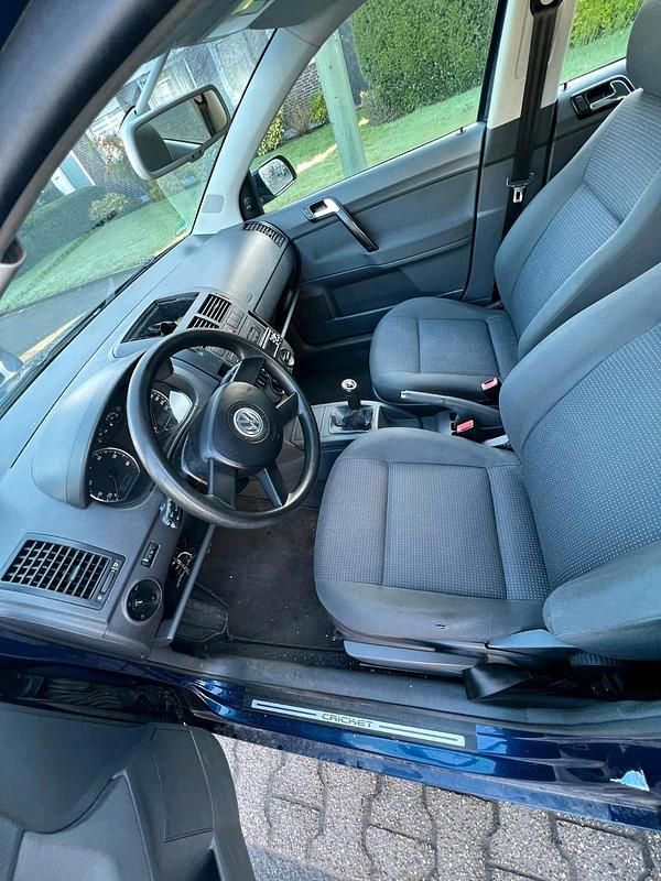 Gebraucht VW Polo Cricket 75 PS (55 kW) 2004 Blau Kleinwagen