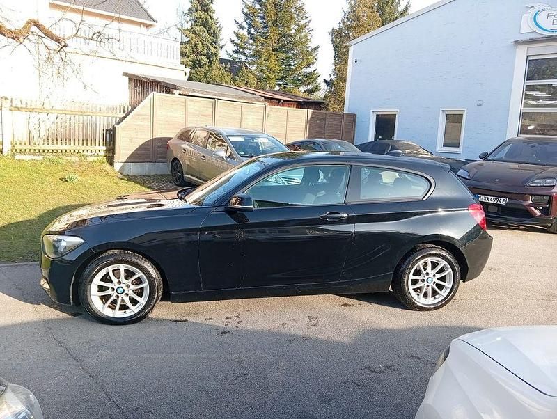 Gebraucht BMW 114 Advantage 102 PS (75 kW) 2012 Schwarz Kleinwagen