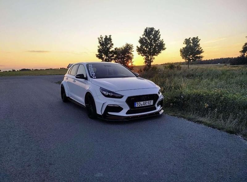 Gebraucht Hyundai i30 275 PS (202 kW) 2018 Weiß Limousine