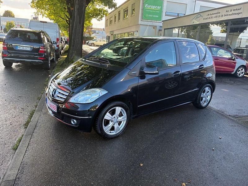 Schwarz Gebraucht 2010 Mercedes A180 Avantgarde Limousine | 6.900 € (Fairer Preis) - Bild 1/4