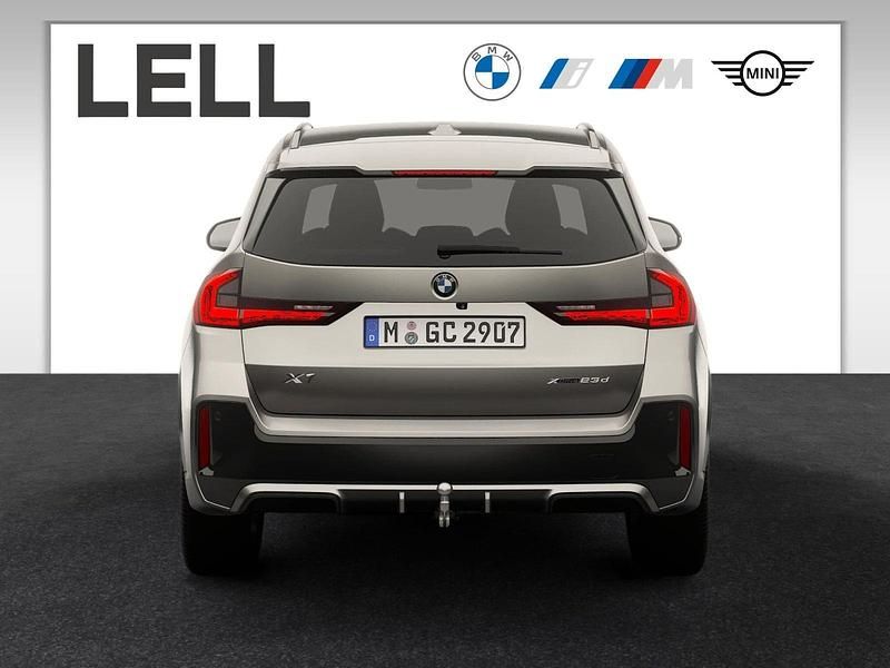 Neu BMW X1 M Sport 211 PS (155 kW) 2026 Grau SUV