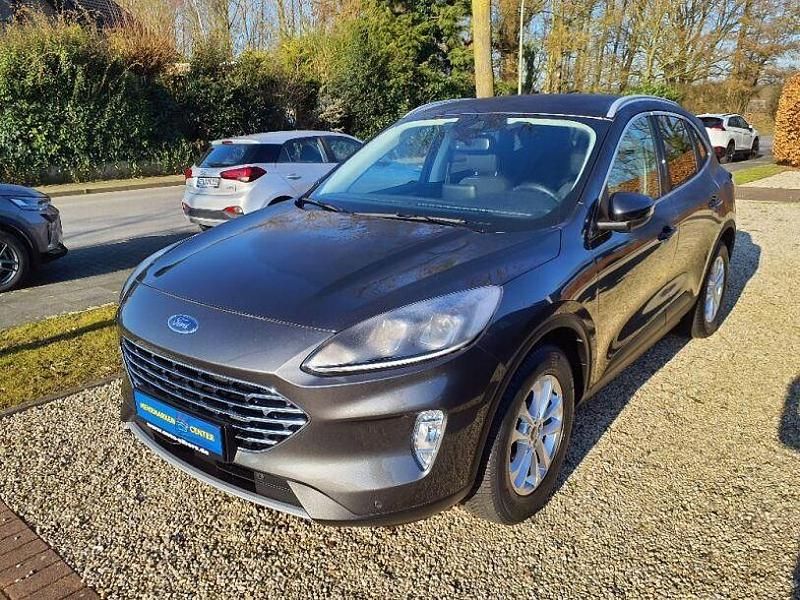 Gebraucht Ford Kuga Titanium 120 PS (88 kW) 2020 Grau SUV