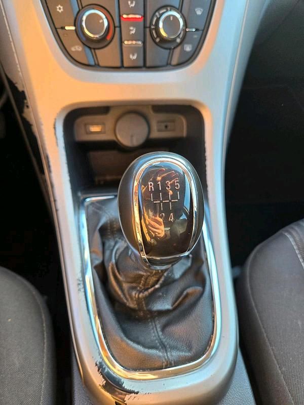 Gebraucht Opel Astra 87 PS (63 kW) 2012 Blau Kleinwagen