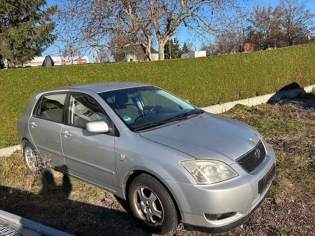 Gebraucht Toyota Corolla Sol 97 PS (71 kW) 2003 Silber Limousine