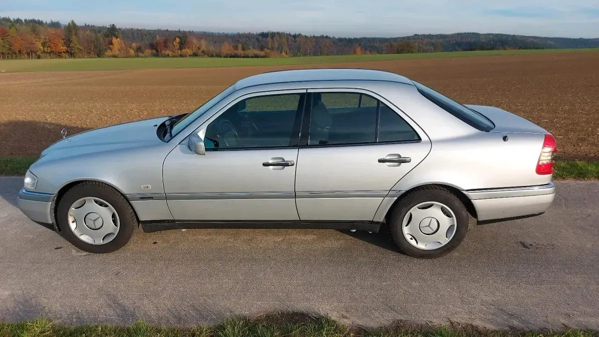 Gebraucht Mercedes C200 136 PS (100 kW) 1997 Limousine