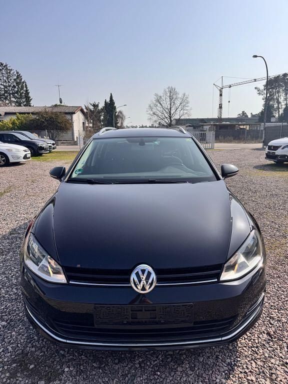 Gebraucht VW Golf VII LOUNGE 110 PS (80 kW) 2015 Schwarz Kombi