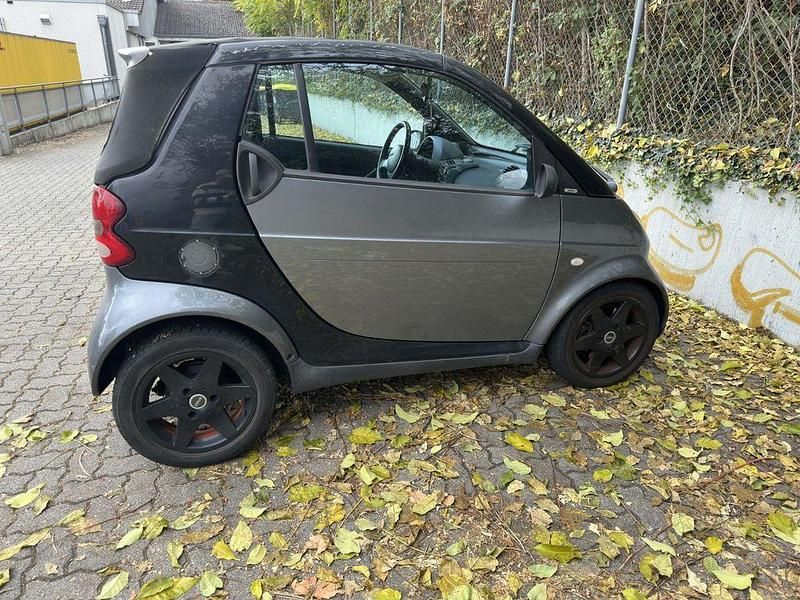 Grau Gebraucht 2001 Smart ForTwo Cabrio Cabrio | 750 € (Superpreis) - Bild 1/4