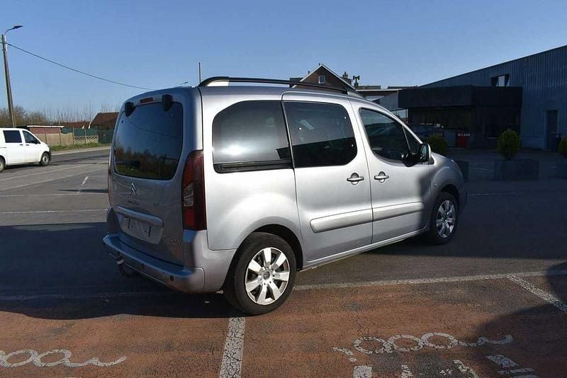Gebraucht Citroën Berlingo XTR 99 PS (72 kW) 2018 Silber Van / Kleinbus