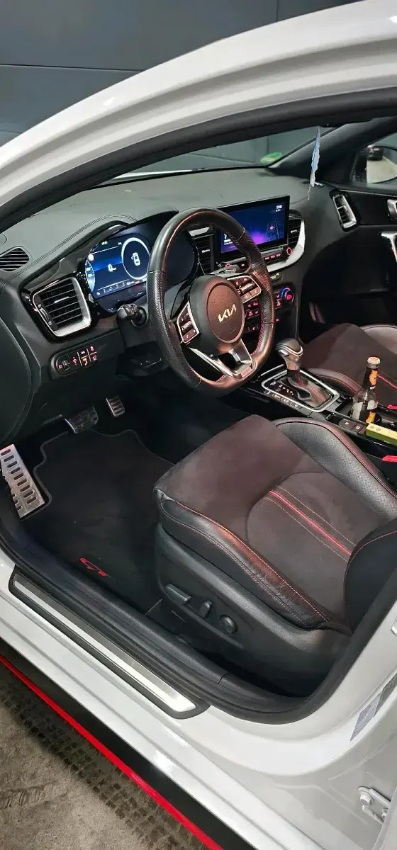 Second-hand Kia ProCeed GT GT 204 CP (150 kW) 2022 Alb Hatchback