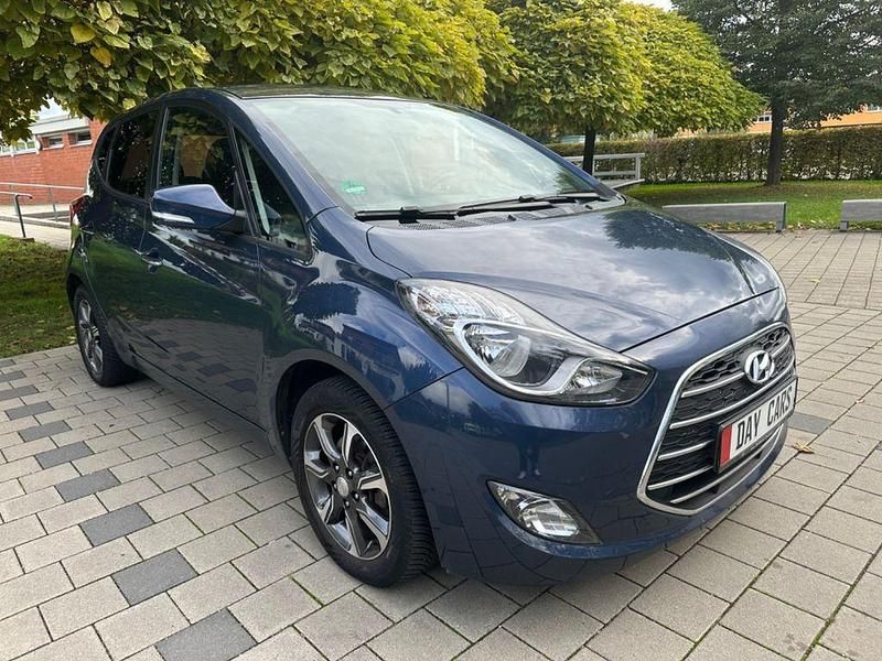 Gebraucht Hyundai i20 Space Plus 90 PS (66 kW) 2018 Blau Van / Kleinbus