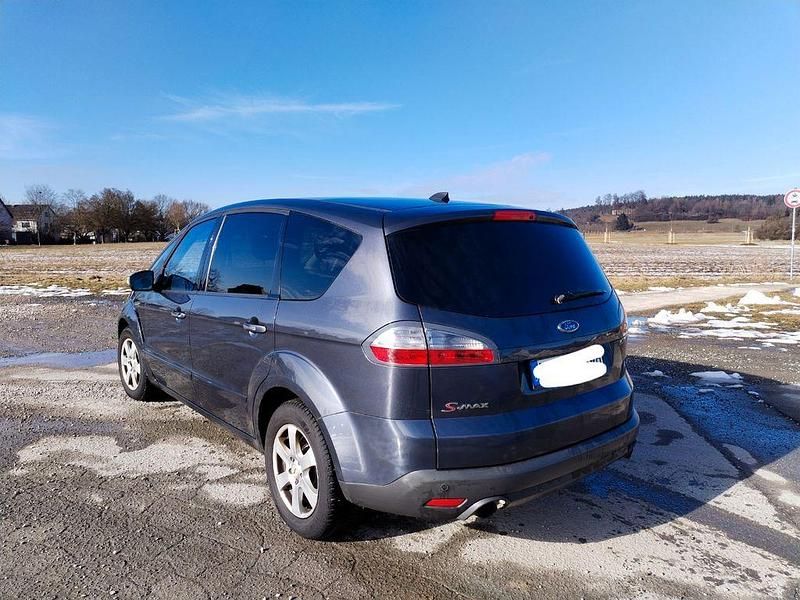 Gebraucht Ford S-MAX Titanium 175 PS (128 kW) 2009 Schwarz Van / Kleinbus