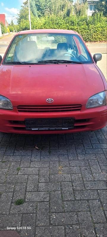 Rot Gebraucht 1998 Toyota Starlet Kleinwagen | 1.100 € (Guter Preis) - Bild 1/4