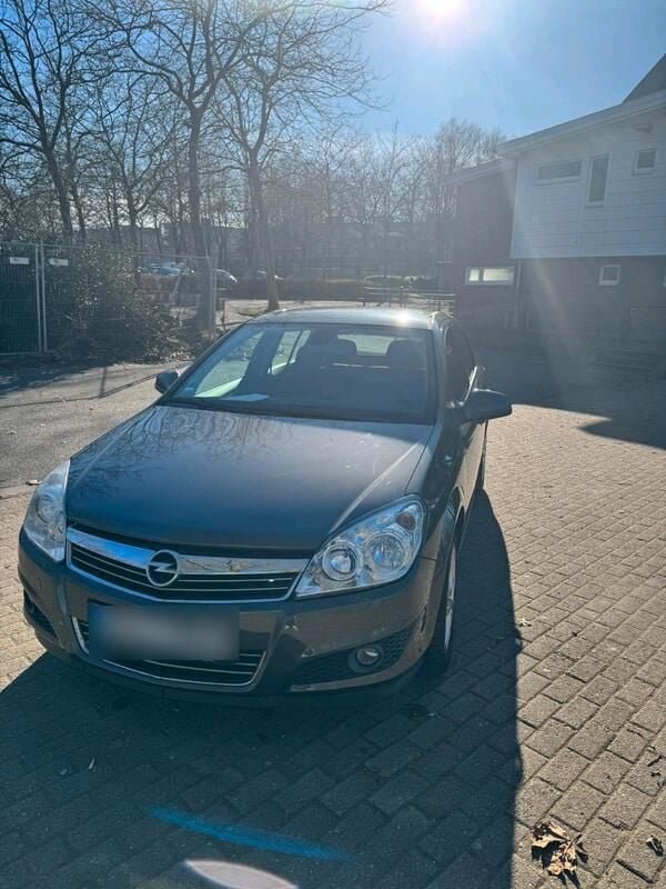 Gebraucht 2009 Opel Astra Edition Limousine | 2.100 € - Bild 1/4