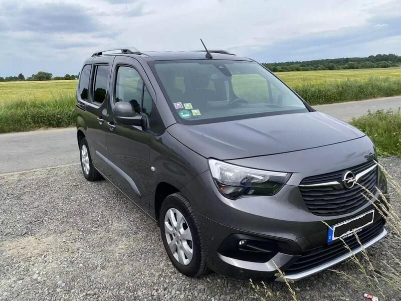 Grau Gebraucht 2020 Opel Combo Life Innovation Van / Kleinbus | 21.900 € (Fairer Preis) - Bild 1/4