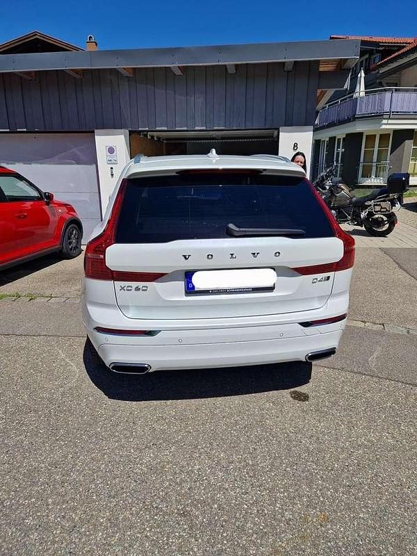 Gebraucht Volvo XC60 Inscription 190 PS (139 kW) 2017 SUV