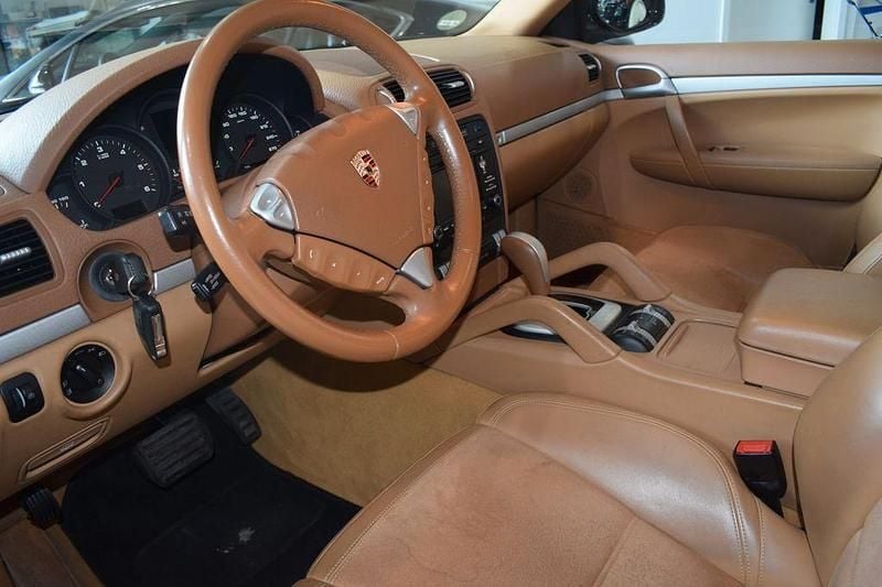 Gebraucht Porsche Cayenne 239 PS (175 kW) 2009 Braun SUV