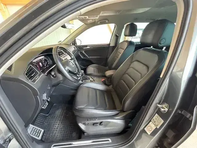 Gebraucht VW Tiguan Allspace Highline 190 PS (139 kW) 2018 Grau SUV