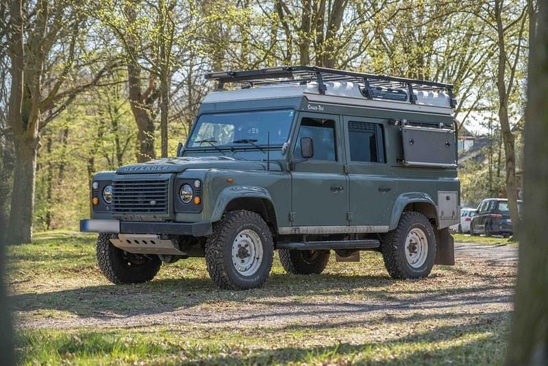 Gebraucht Land Rover Defender 120 PS (88 kW) 2014 Grün SUV