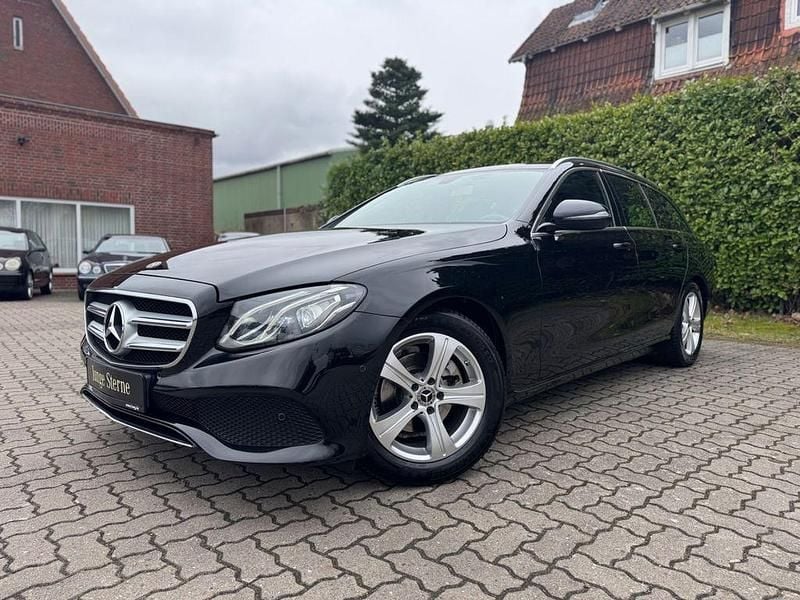 Gebraucht Mercedes E200 Avantgarde 184 PS (135 kW) 2018 Schwarz Limousine