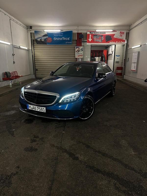 Andere farben Gebraucht 2018 Mercedes C220 Limousine | 20.299 € (Guter Preis) - Bild 1/4