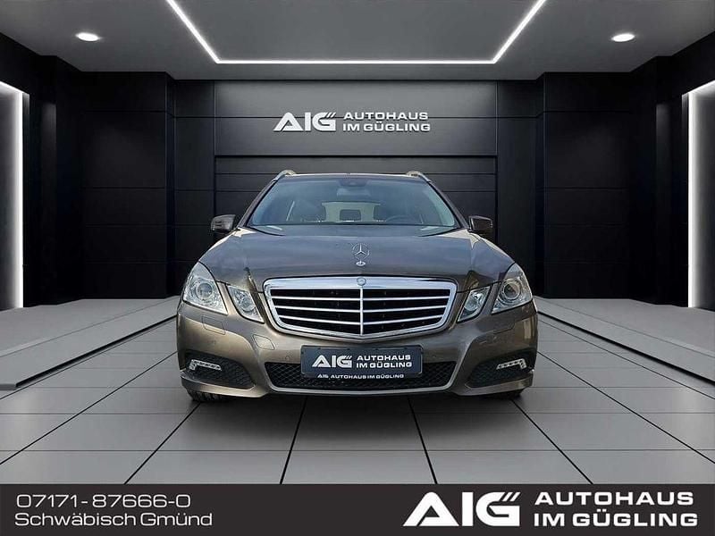 Second-hand Mercedes E250 Avantgarde 204 CP (150 kW) 2010 Gri Berlinǎ
