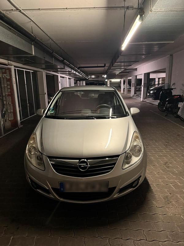 Silber Gebraucht 2009 Opel Corsa Kleinwagen | 3.199 € - Bild 1/4