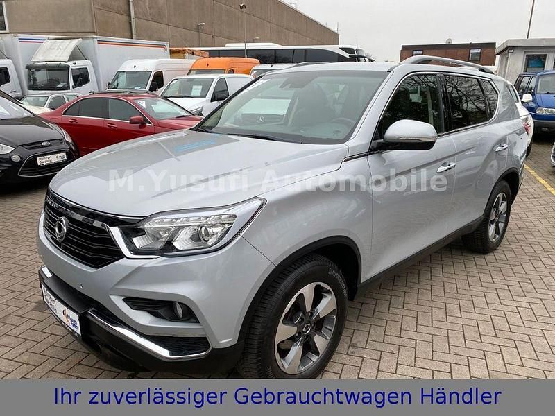 Gebraucht Ssangyong (KGM) Rexton Sapphire 181 PS (133 kW) 2017 Silber SUV