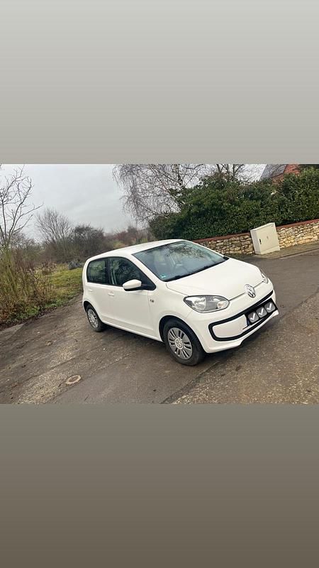 Weiß Gebraucht 2016 VW up! Move Kleinwagen | 4.100 € (Fairer Preis) - Bild 1/4
