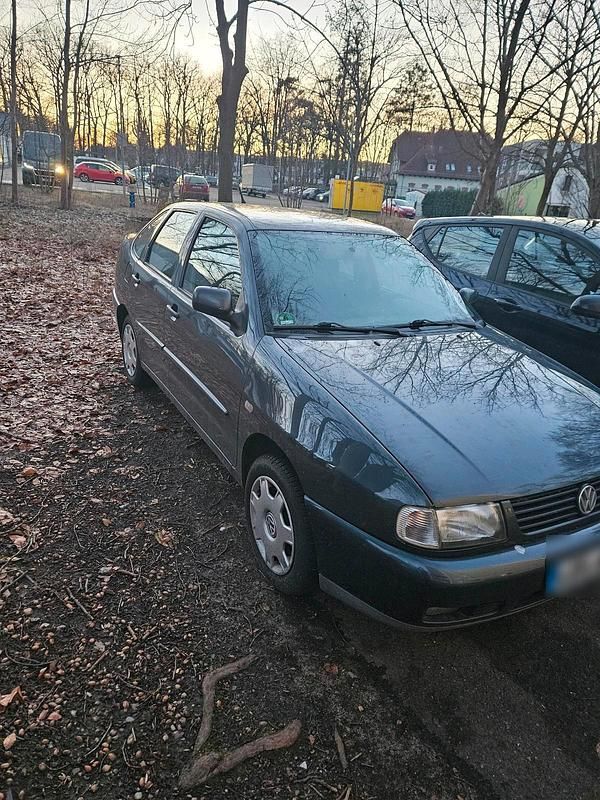 Gebraucht VW Polo Classicline 75 PS (55 kW) 2001 Grau Limousine