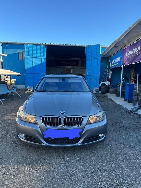 Gebraucht BMW 335 Exclusive 306 PS (225 kW) 2010 Grau Limousine