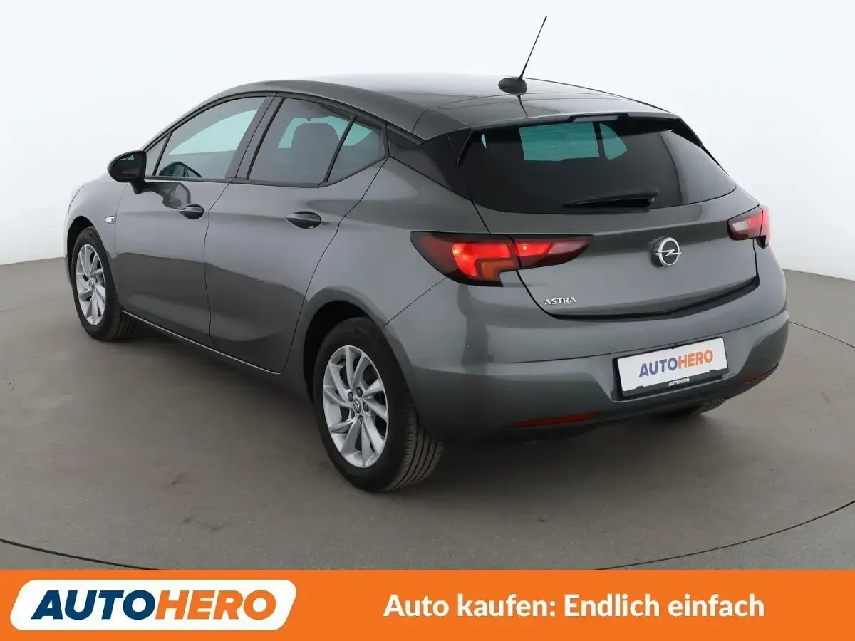 Gebraucht Opel Astra Edition 131 PS (96 kW) 2021 Grau Limousine