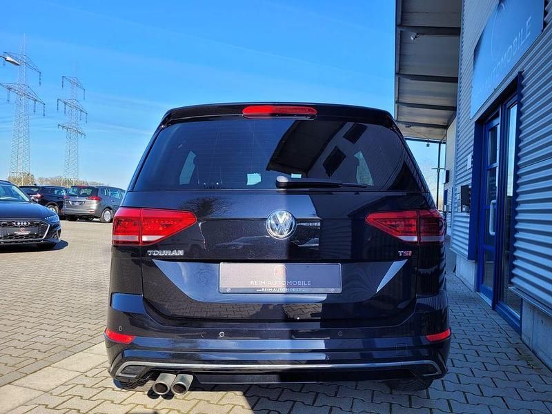 Gebraucht VW Touran Highline 150 PS (110 kW) 2017 Schwarz Van / Kleinbus