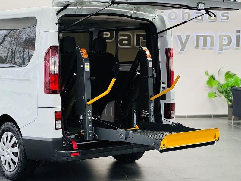 Gebraucht Renault Trafic 125 PS (91 kW) 2017 Weiß Van / Kleinbus