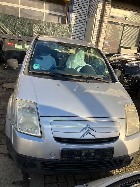 Grau Gebraucht 2003 Citroën C2 Kleinwagen | 550 € (Superpreis) - Bild 1/4