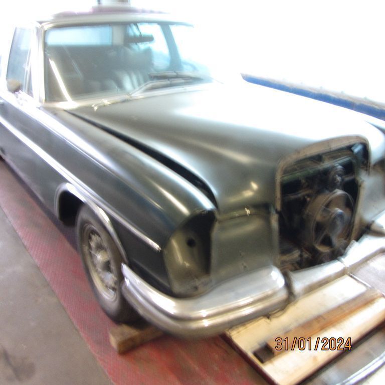 Gebraucht Mercedes W109 250 PS (183 kW) 1970 Grün Limousine