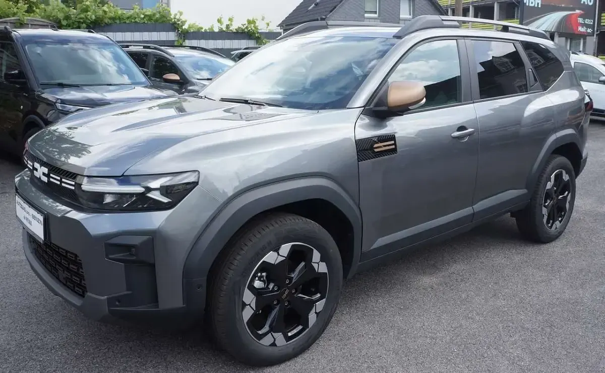 Neu Dacia Bigster Extreme 140 PS (102 kW) 2026 Dolomitgraumetallic SUV
