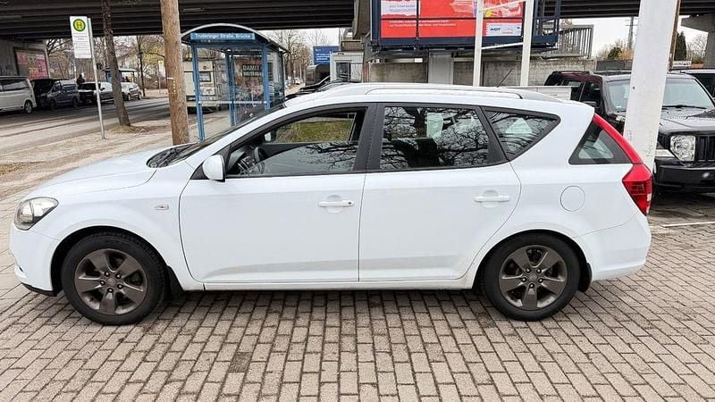 Gebraucht Kia Ceed 116 PS (85 kW) 2012 Weiß Kleinwagen