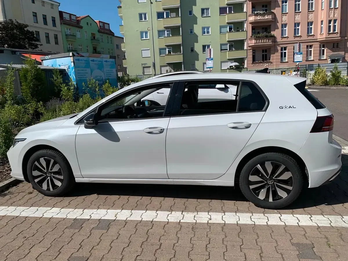 Gebraucht VW Golf VIII Goal 150 PS (110 kW) 2025 Weiß Limousine