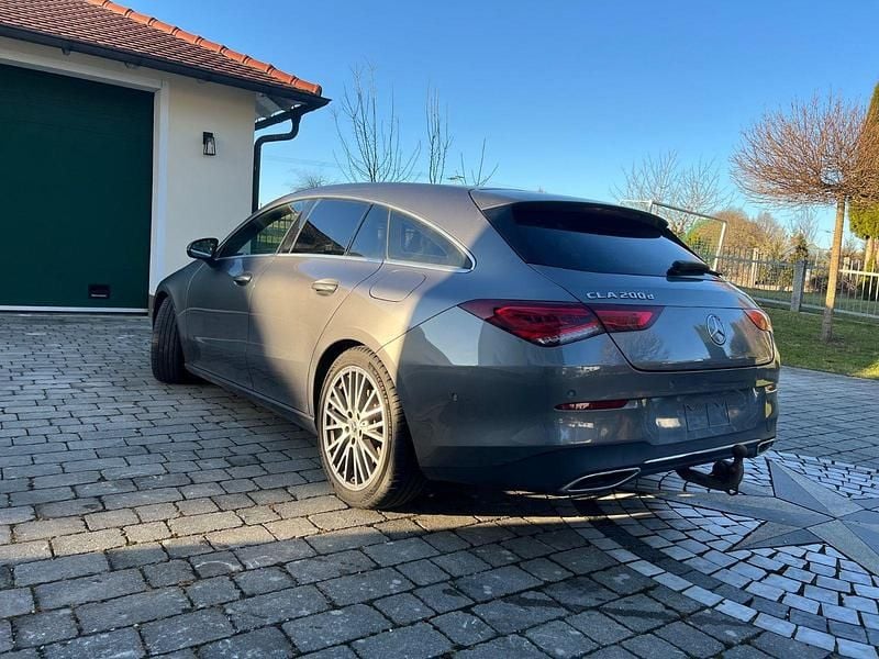 Gebraucht Mercedes CLA200 150 PS (110 kW) 2020 Grau Kombi