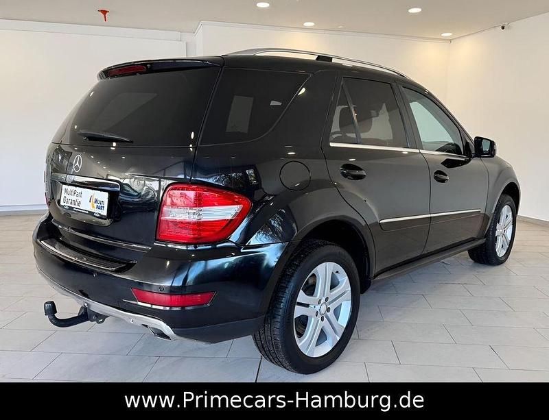 Gebraucht Mercedes ML350 Edition 231 PS (169 kW) 2011 Schwarz SUV