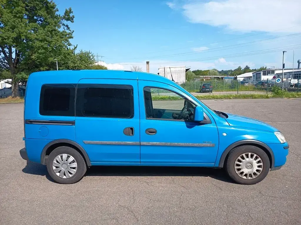 Gebraucht Opel Combo 87 PS (63 kW) 2003 Blau Van / Kleinbus
