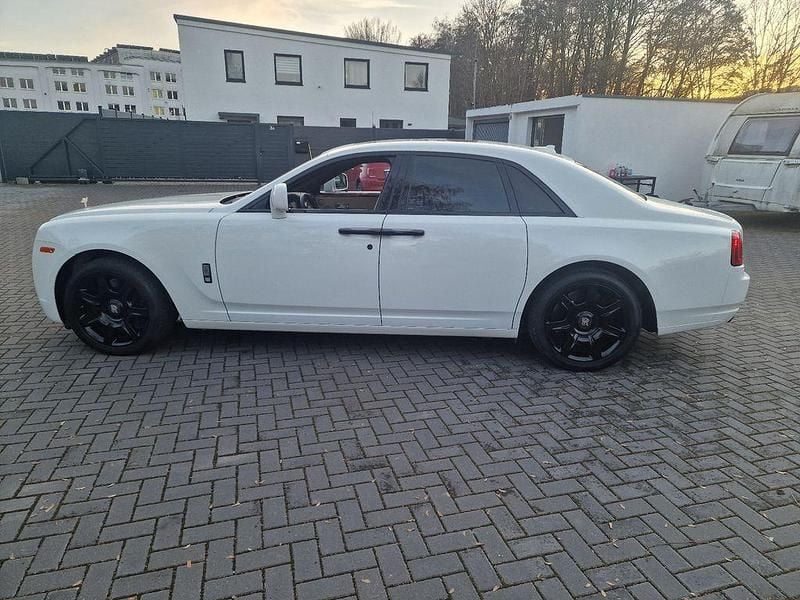 Gebraucht Rolls Royce Ghost 571 PS (419 kW) 2010 Weiß Limousine