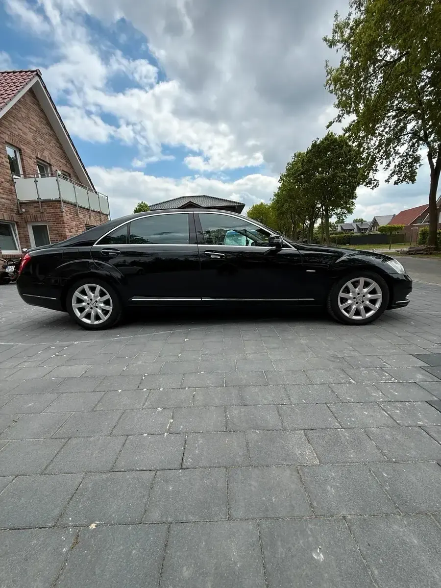 Gebraucht Mercedes S350 258 PS (189 kW) 2011 Schwarz Limousine