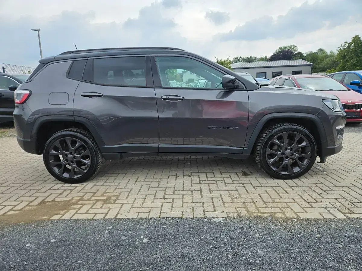 Gebraucht Jeep Compass 150 PS (110 kW) 2020 SUV