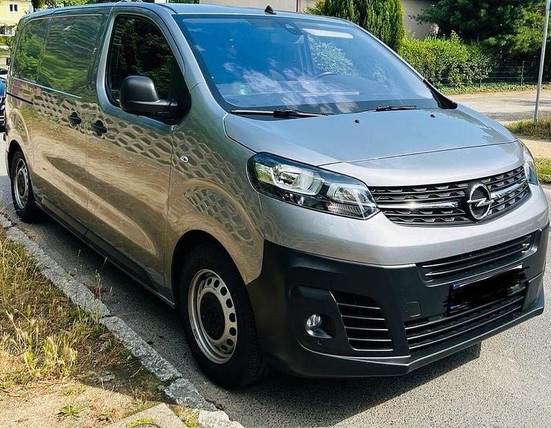 Grau Gebraucht 2023 Opel Vivaro Van | 21.490 € (Superpreis) - Bild 1/4